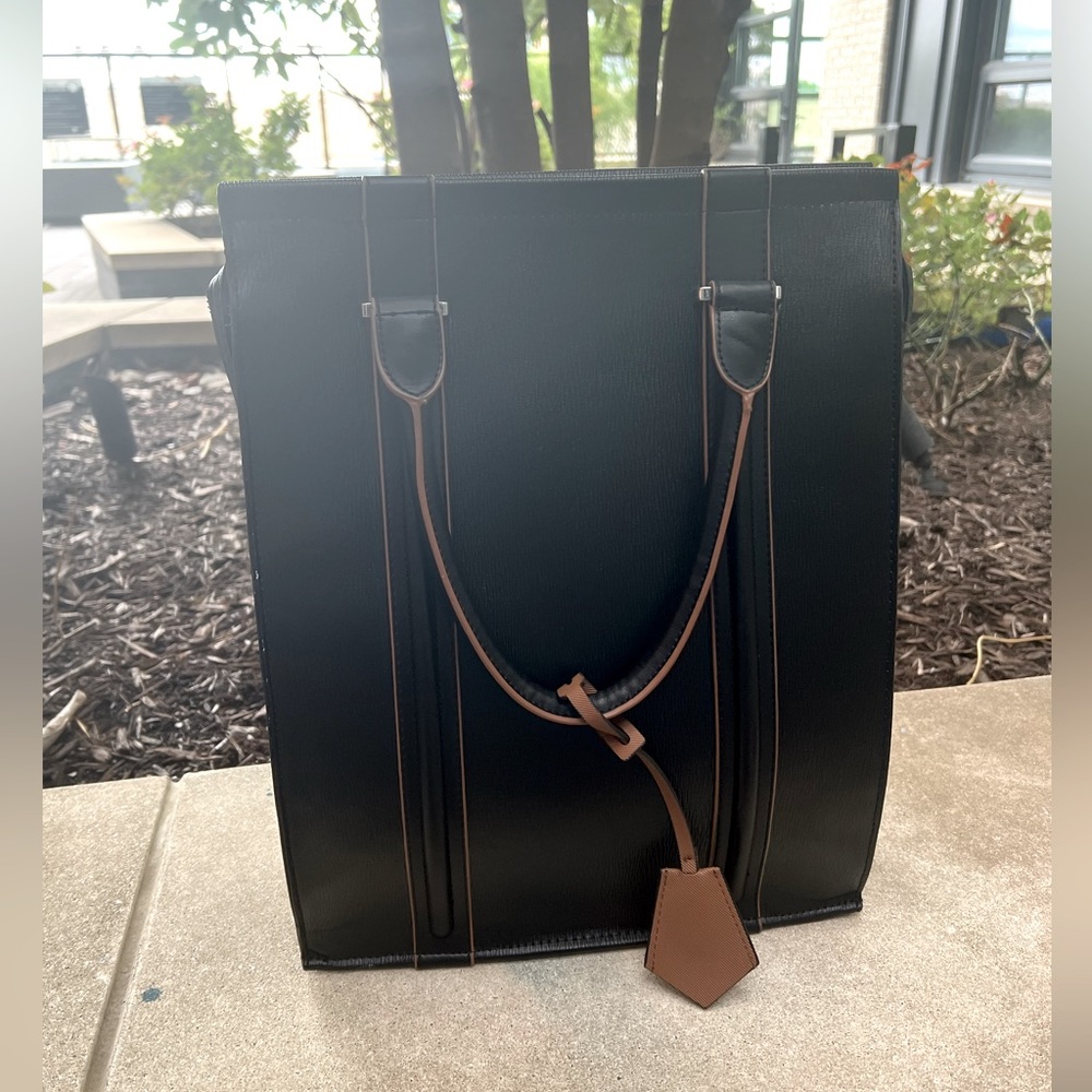 Like New stylish Zara Bag